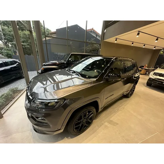 Jeep Compass 1.3 T270 Serie-s 4x2 At6