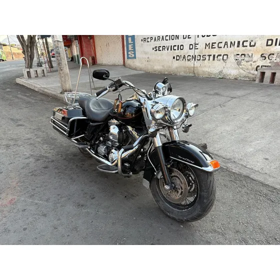 Harley Roadking 2001