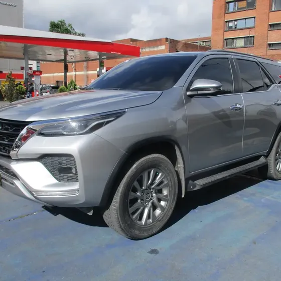 Toyota Fortuner 2023 Srv 2400cc At Aa