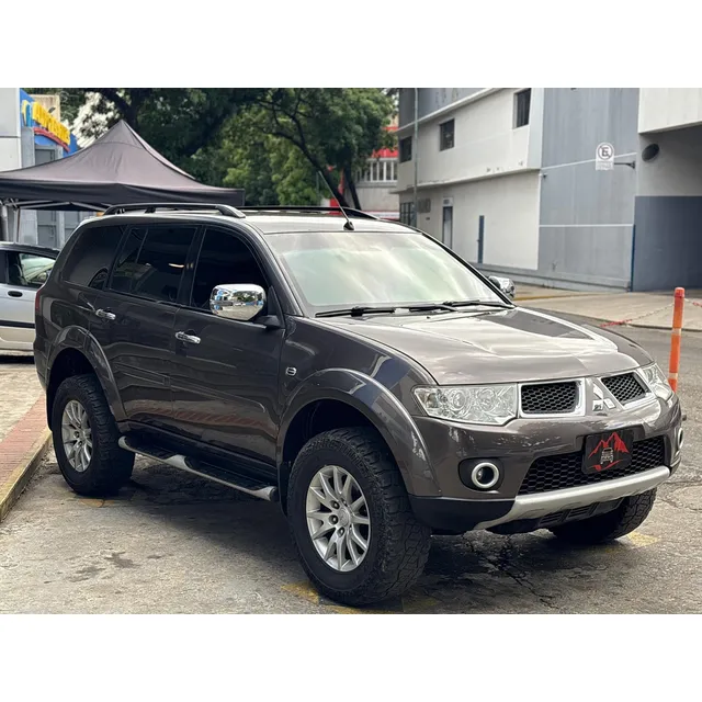 Mitsubishi Montero Sport Sport