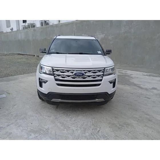 Ford Explorer Xlt 4x4 Americana