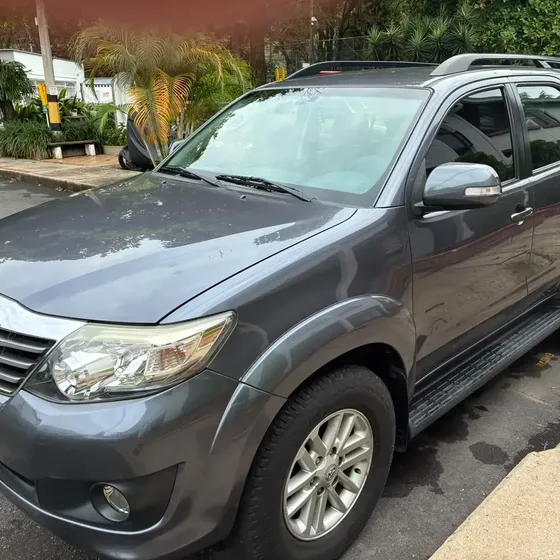 Toyota Fortuner 2015 2.7l 4x2 At