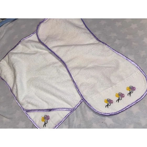 Bucheros / Baberos Bordados A Mano Nuevo