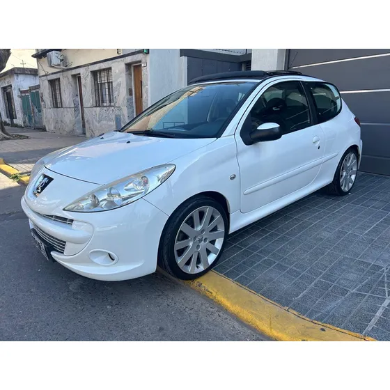 Peugeot 207 1.6 Xt