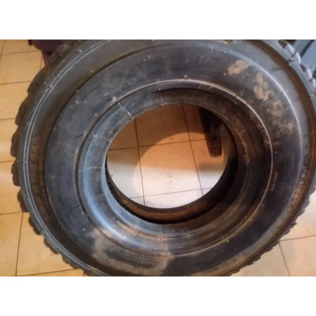 Cauchos Montacargas Neumático Sin Tripa Usados 