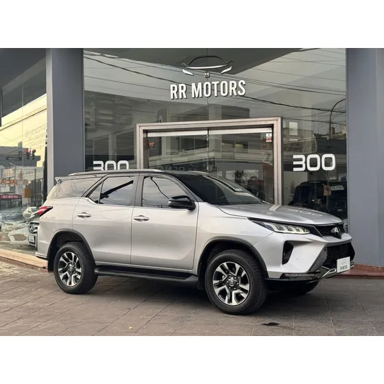 Toyota Hilux Sw4 2.8 Tdi Diamante Ii 4x4 7as 6at