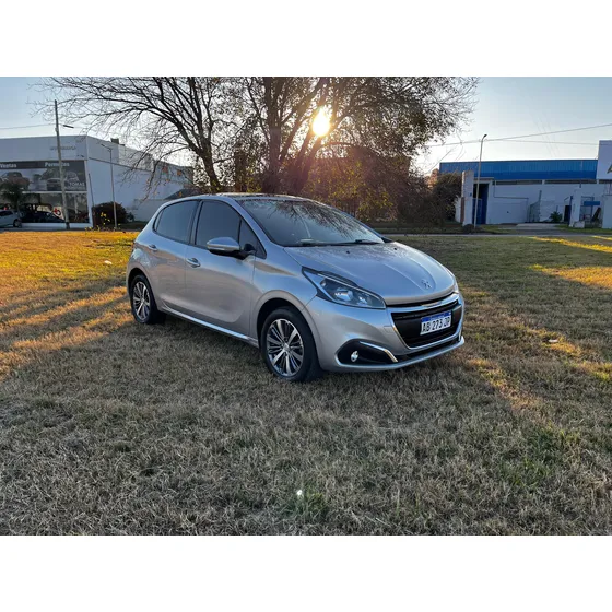 Peugeot 208 1.6 Allure