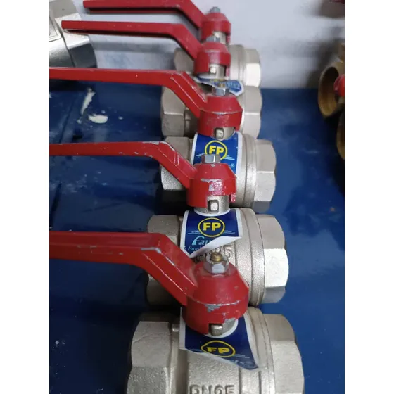 Válvula De Paso Rapido Cromada De 1 1/2   Marca Fp