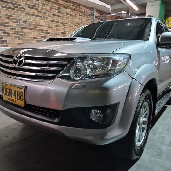 Toyota Fortuner 2015 3.0 Srv