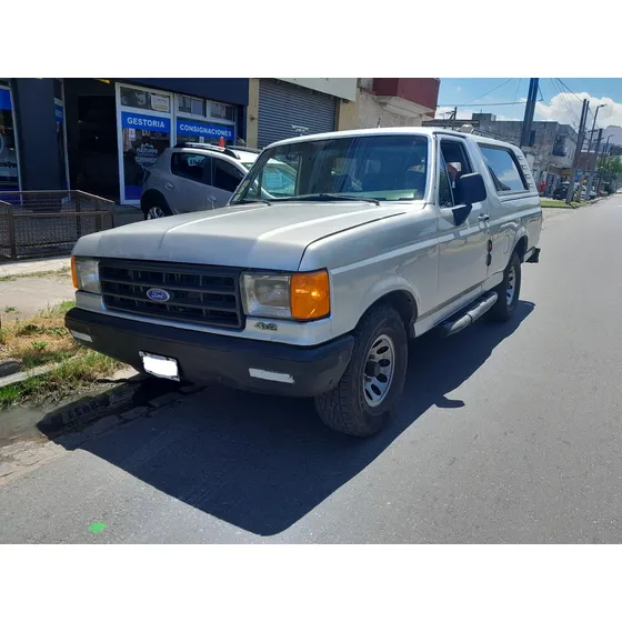 Ford F-100 2.5 I Super Cab