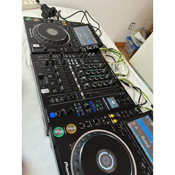 Platos Cdj 3000 Y Mezclador Djm A9 Pioneer