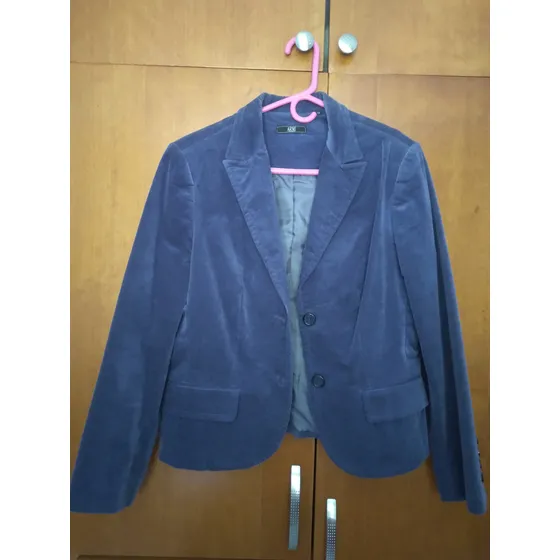 Blazer Chaqueta De Gamuza  Para Dama. Marca: Armi. Nueva.