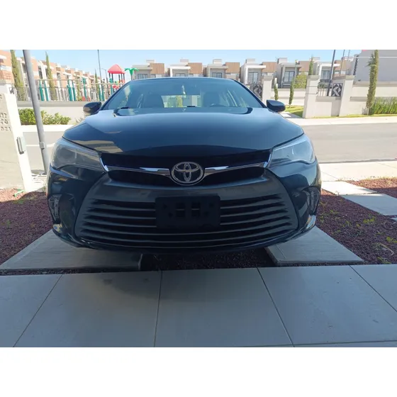 Toyota Camry 2.5 Le At