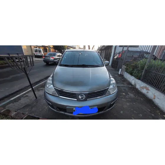Nissan Tiida 1.8 Visia 5 P