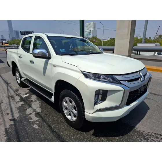 Mitsubishi L200 2.5 Di-d Cabina Doble 4x4 Mt
