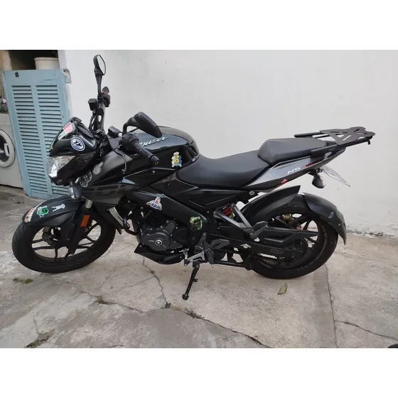 Rouser Ns 200, Muy Bien Cuidada. Lista Para Transferir