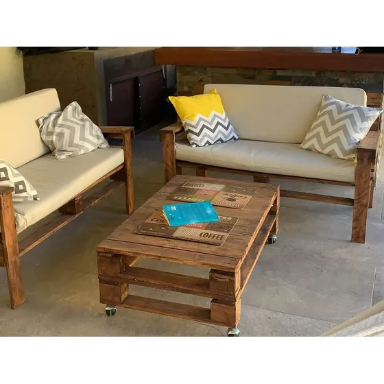 Muebles En Palets .artesanía En Diseño