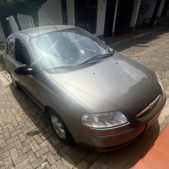 Chevrolet Aveo 2011 1.5 Family