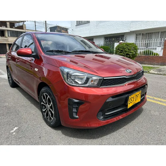 Kia Soluto 1.4l Lx 5mt Ac Desire