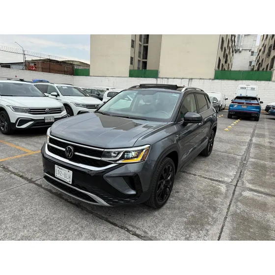 Volkswagen Taos 1.4 Tsi Highline At