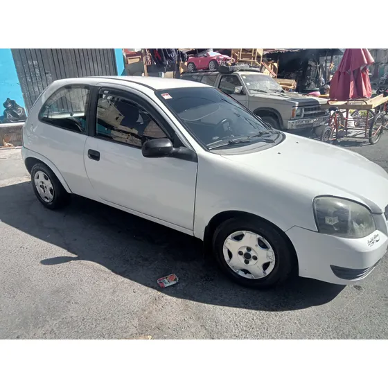 Chevrolet Chevy 1.6 3p Paq D Mt