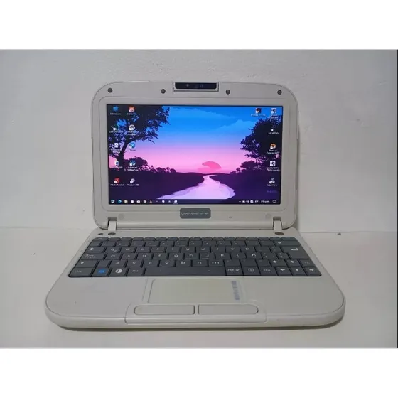 Mini Laptop Intel Letras Rojas (60$) (usada)