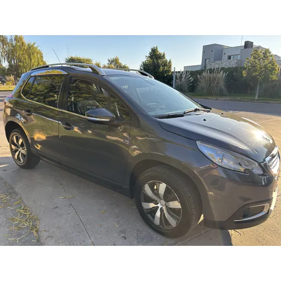 Peugeot 2008 1.6 Feline Tip