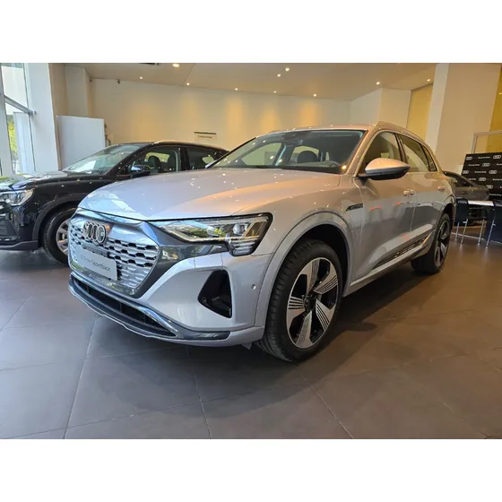 Audi Q8 55 E-tron Sportback