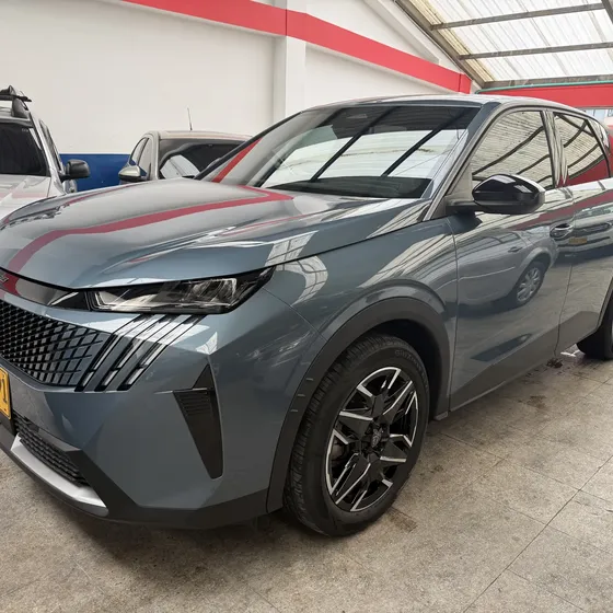 Peugeot 3008 2025 1.6 Allure Aut