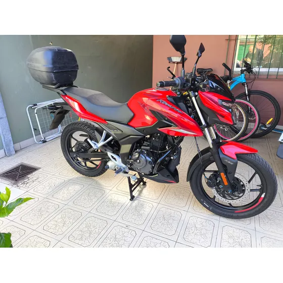 Rouser P150. Impecable. 3900km. Titular. Services. Garantía