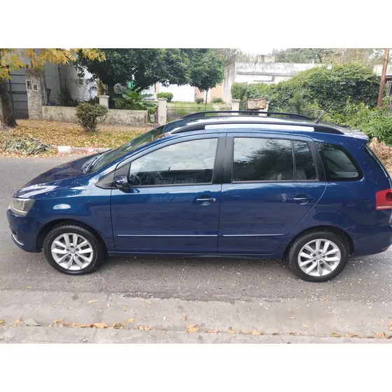 Volkswagen Suran 1.6 Highline 101cv