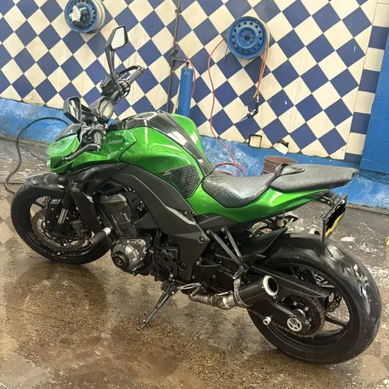 Kawasaki Z1000