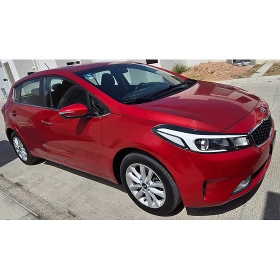 Kia Forte 2.0 Hb Ex Mt