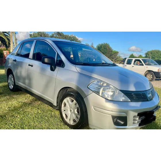 Nissan Tiida 1.6 Drive Sedan Mt