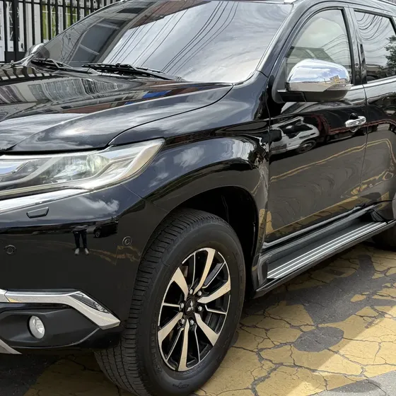 Mitsubishi Montero Sport 2018 2.5 Gls 4x4