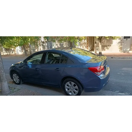 Chevrolet Cruze 1.8 Lt Mt 4 P