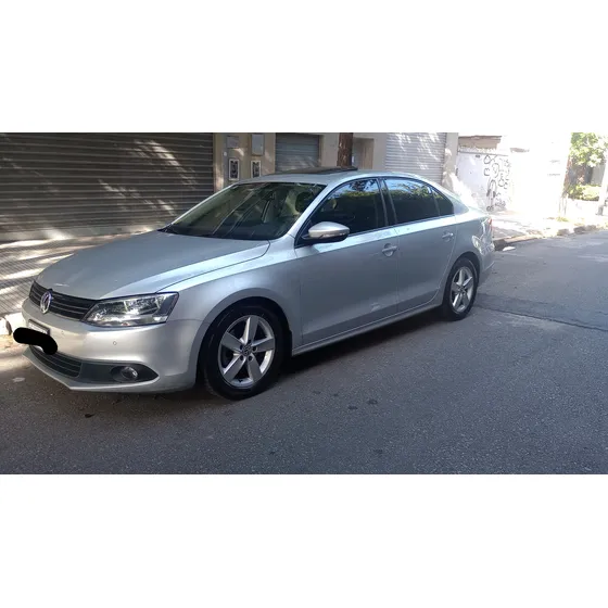Volkswagen Vento 2.5 Luxury 170cv