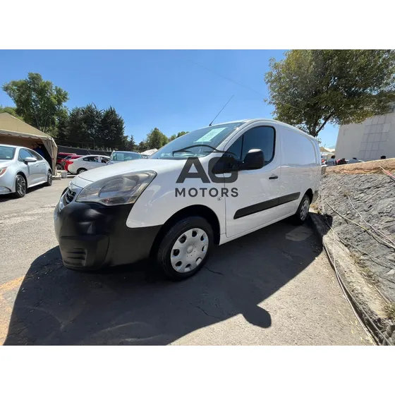 Peugeot Partner 1.6 Hdi 5 Puertas Mt