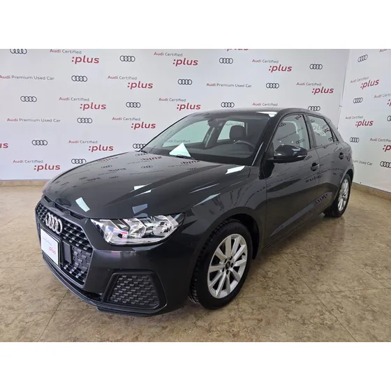 Audi A1 1.0 Cool 5p At