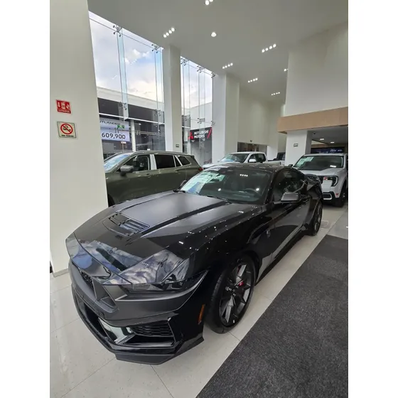 Ford Mustang 2026 5.0 V8 Dark Horse At