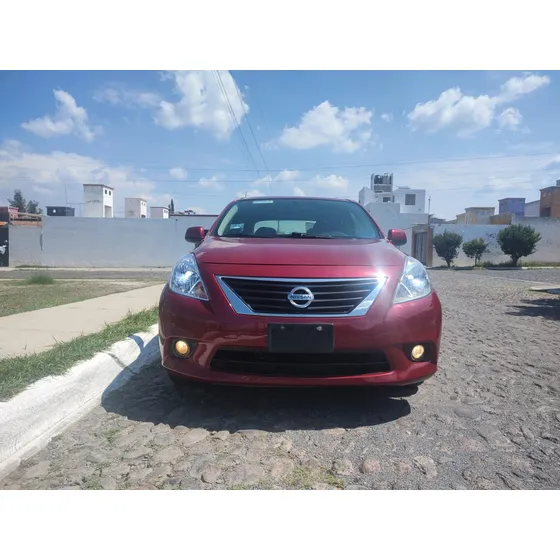 Nissan Versa 1.6 Advance At