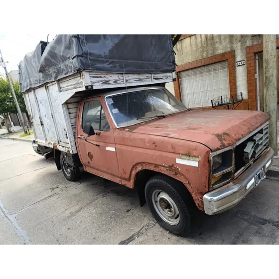 Ford F-100 3.6 Std