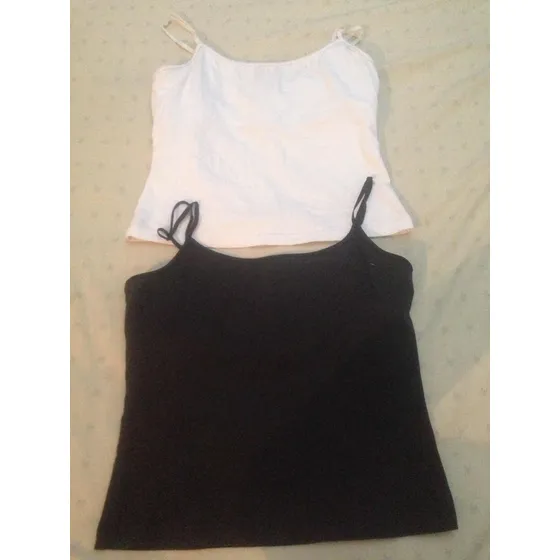 Camisetas De Dama, Blanca Y Negra. Usadas
