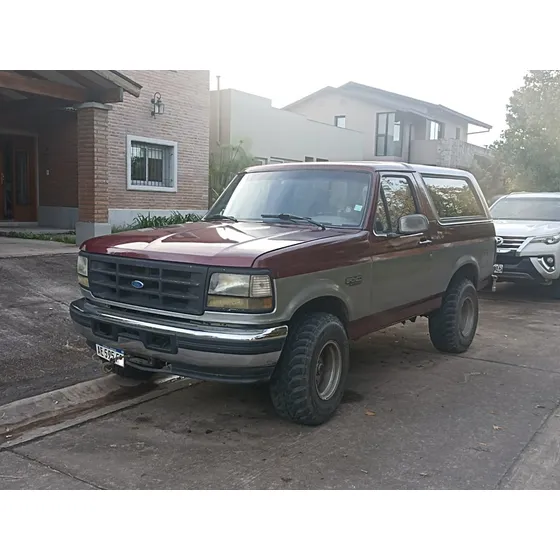 Ford Bronco Xlt