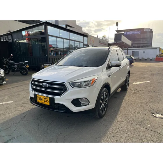 Ford Escape Titanium 2.0cc At Aa 4x4