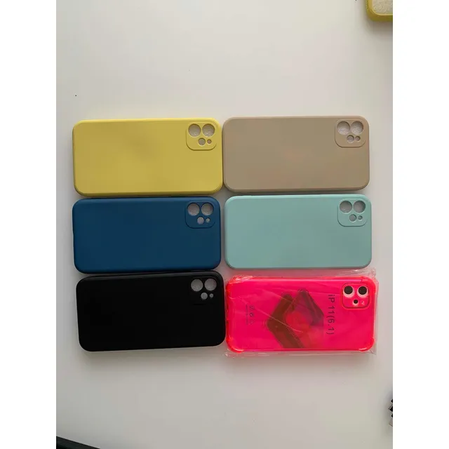 Estuche Liquid Silicone Para iPhone 11 Normal