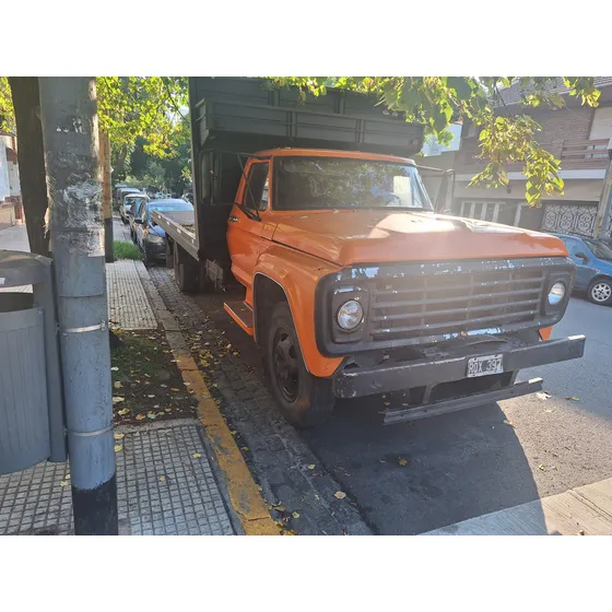Camion Ford F6000 Playo 
