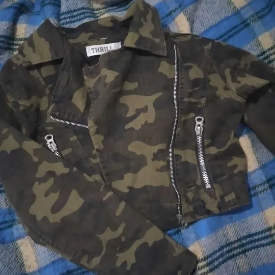 Chaqueta Estilo Militar Dama Trill Talla L Usado
