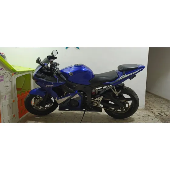 Yamaha R6