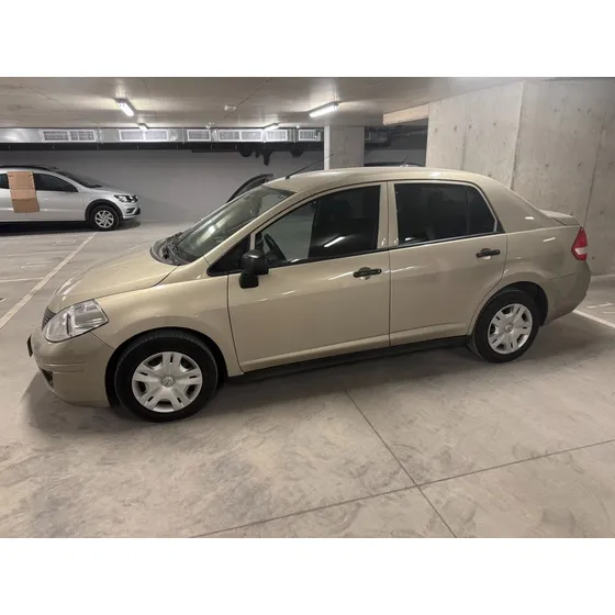 Nissan Tiida 1.6 Drive Sedan Mt
